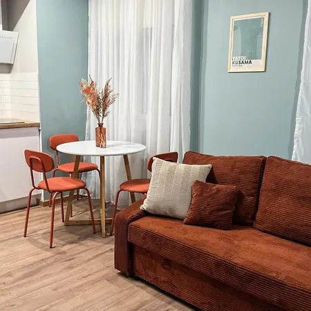 Sage With Terrace #free Parking #self Check-in