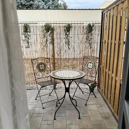 Sage With Terrace #free Parking #self Check-in Apartman *